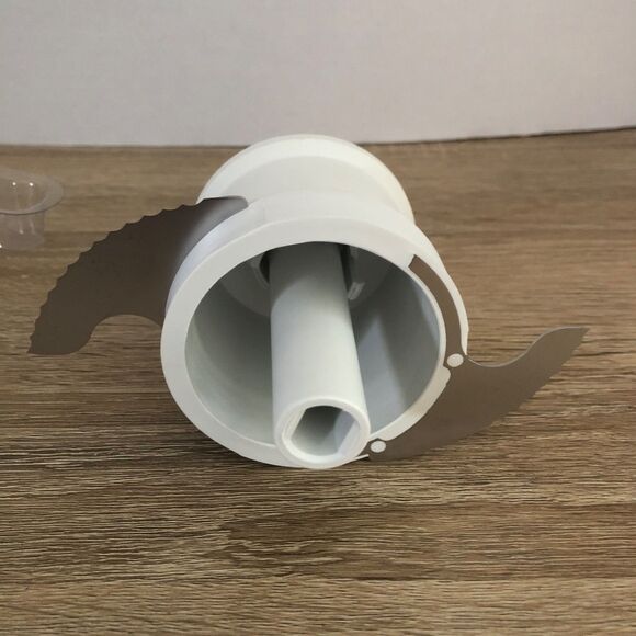 KitchenAid KFP0930CUO Mini Multipurpose Blade for 9 Cup Food Processor White - Picture 5 of 8